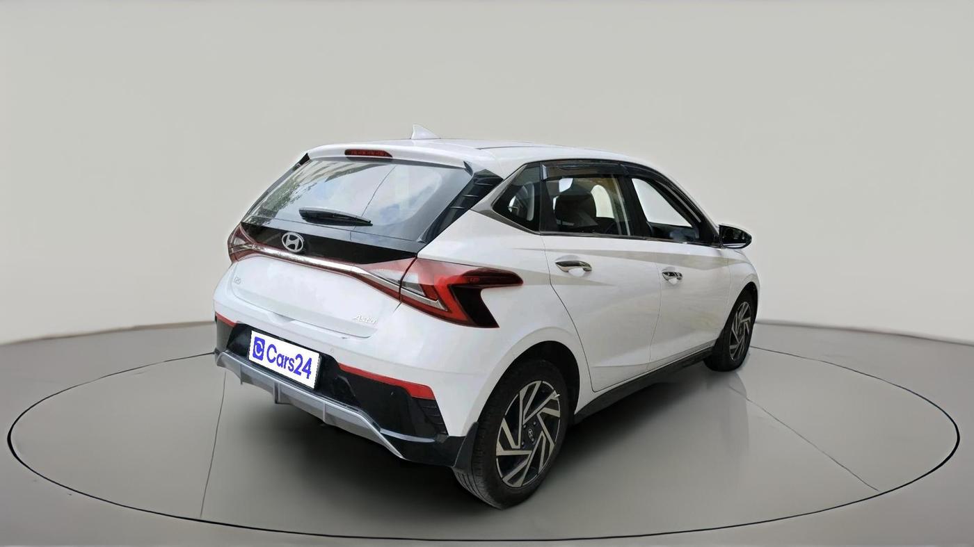 2024 Hyundai NEW I20 ASTA 1.2 MT, Petrol, Manual, 30,214 km, exterior