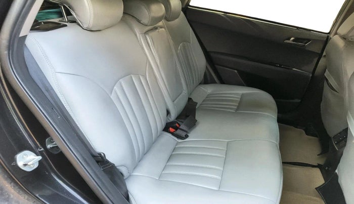 2016 Hyundai Creta SX PLUS AT 1.6 DIESEL, Diesel, Automatic, 1,00,605 km, interior