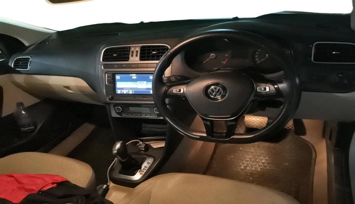 2019 Volkswagen Ameo HIGHLINE PLUS 1.5L AT 16 ALLOY, Diesel, Automatic, 48,114 km, interior