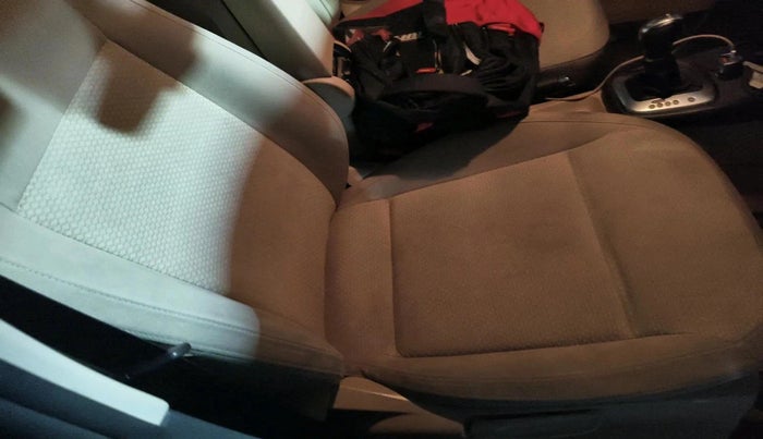 2019 Volkswagen Ameo HIGHLINE PLUS 1.5L AT 16 ALLOY, Diesel, Automatic, 48,114 km, interior