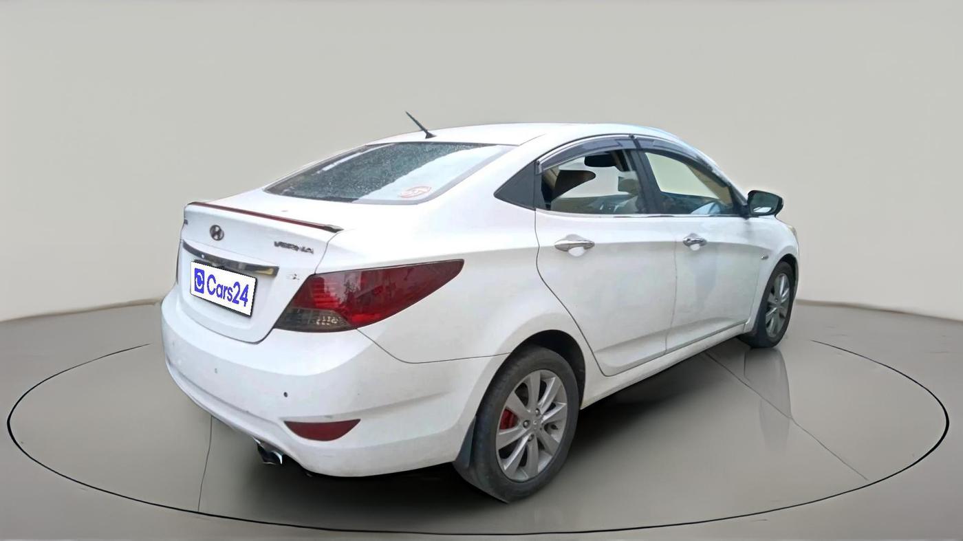 2012 Hyundai Verna FLUIDIC 1.6 CRDI SX OPT, Diesel, Manual, 1,15,953 km, exterior
