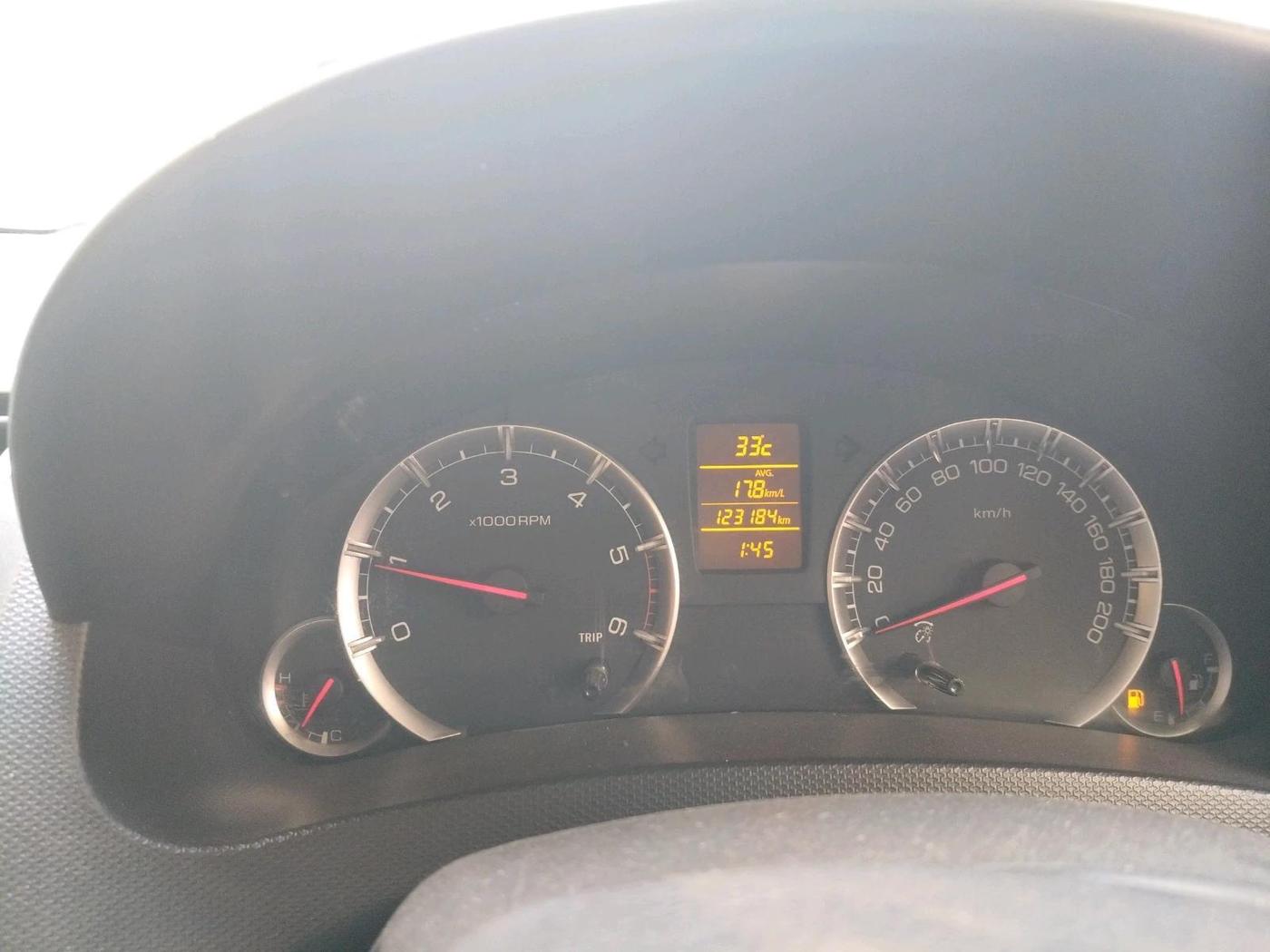 2014 Maruti Swift ZDI, Diesel, Manual, 1,23,184 km, interior