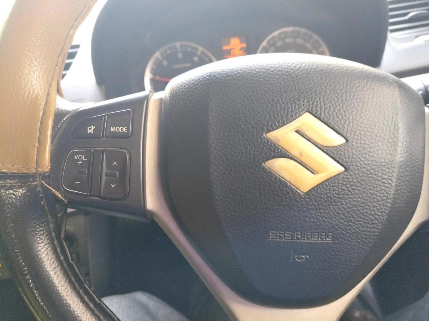 2014 Maruti Swift ZDI, Diesel, Manual, 1,23,184 km, interior
