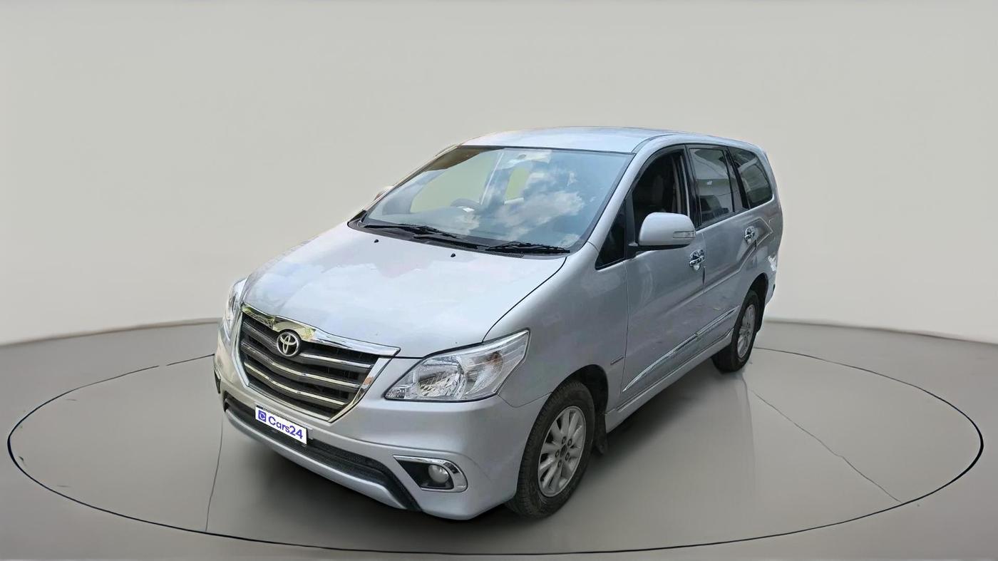 2014 Toyota Innova 2.5 ZX 7 STR, Diesel, Manual, 81,000 km, exterior