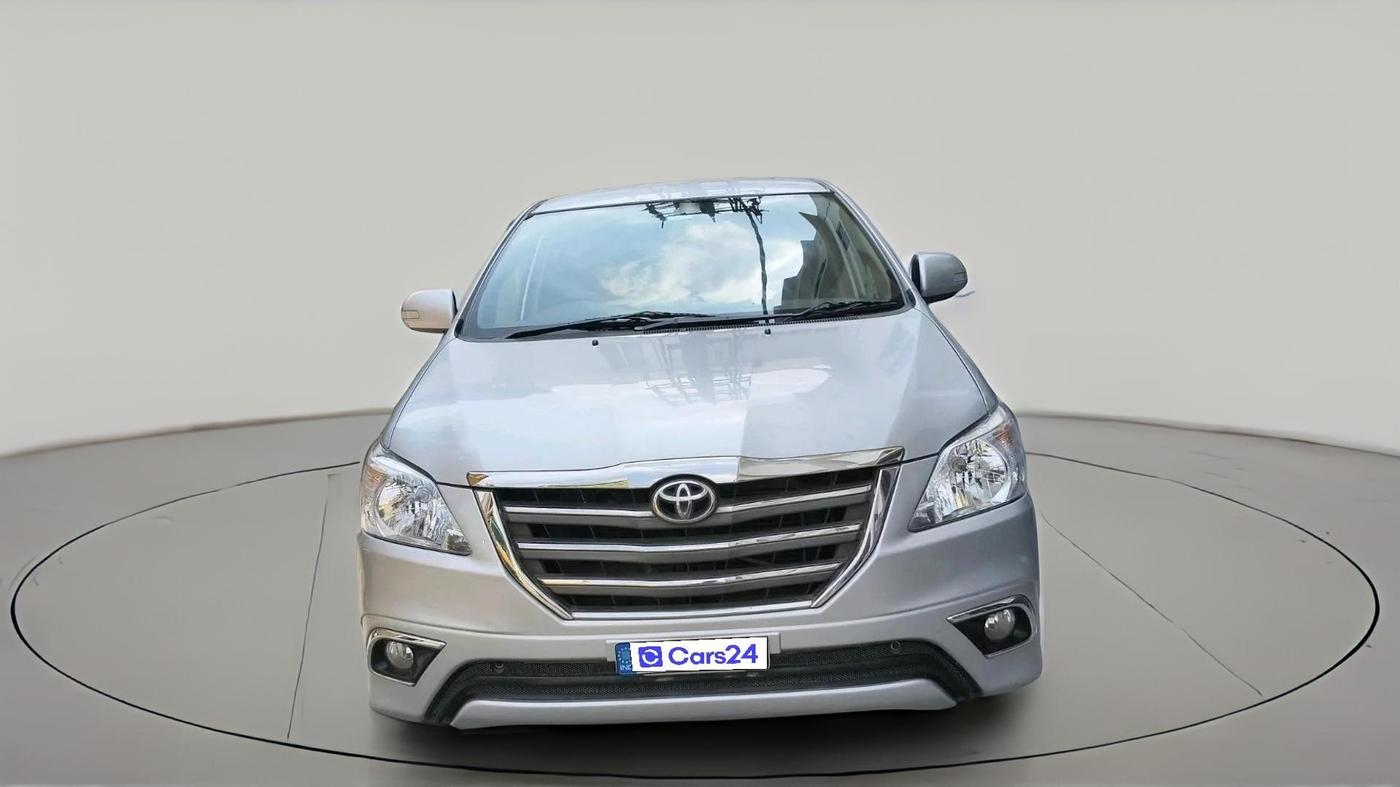 2014 Toyota Innova 2.5 ZX 7 STR, Diesel, Manual, 81,000 km, exterior