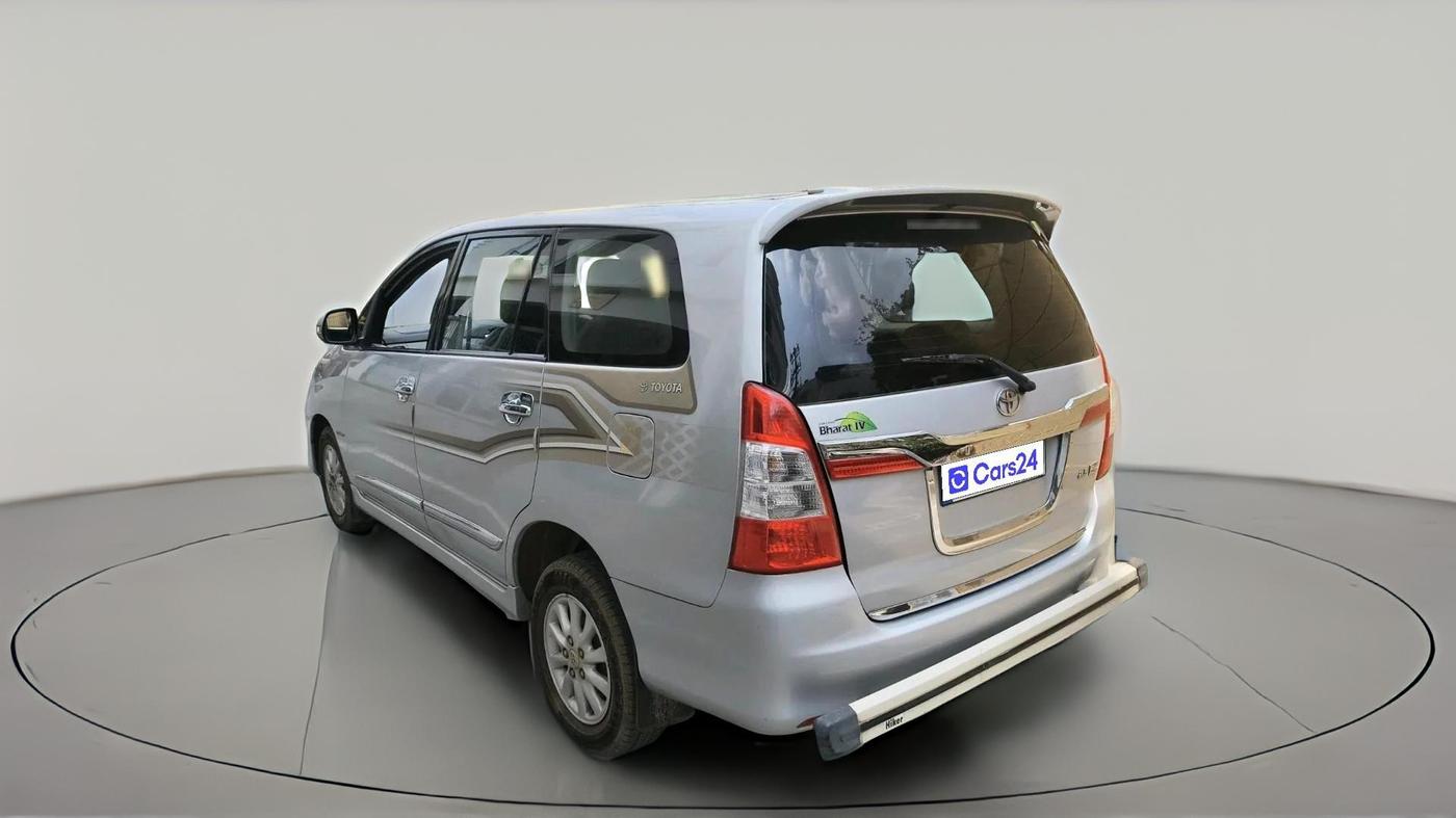 2014 Toyota Innova 2.5 ZX 7 STR, Diesel, Manual, 81,000 km, exterior