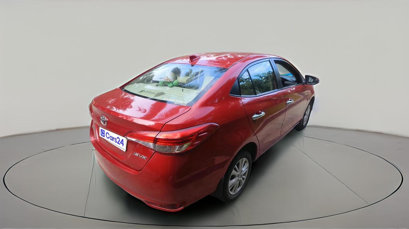 2018 Toyota YARIS VX CVT, Petrol, Automatic, 35,493 km, exterior