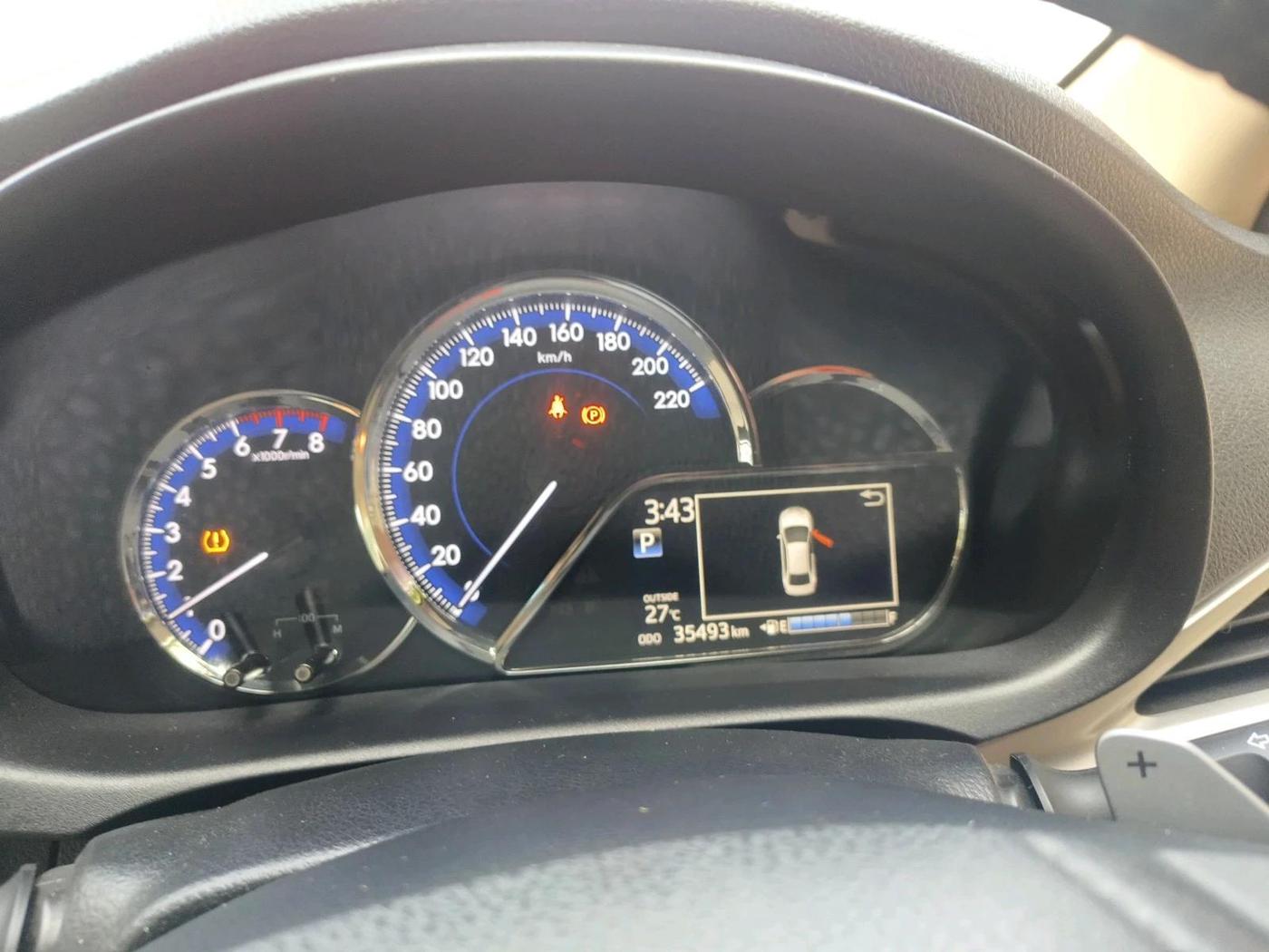 2018 Toyota YARIS VX CVT, Petrol, Automatic, 35,493 km, interior