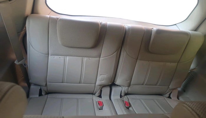 2015 Mahindra XUV500 W10, Diesel, Manual, 99,729 km, interior