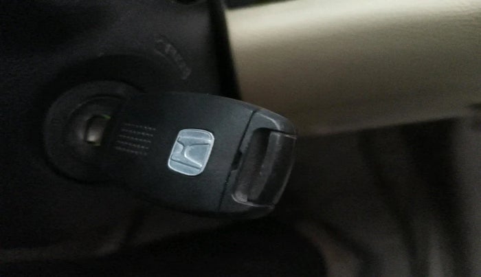 2008 Honda CRV 2.0L 2WD MT, Petrol, Manual, 1,79,478 km, interior