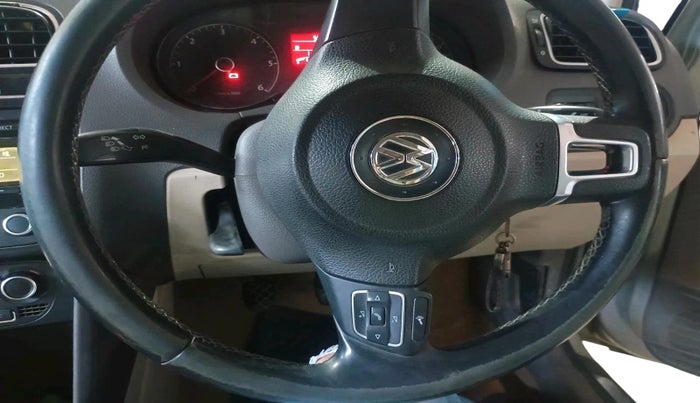 2012 Volkswagen Vento HIGHLINE DIESEL 1.6, Diesel, Manual, 2,39,654 km, interior