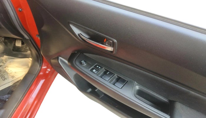 2020 Maruti Swift VXI AMT, Petrol, Automatic, 25,815 km, interior