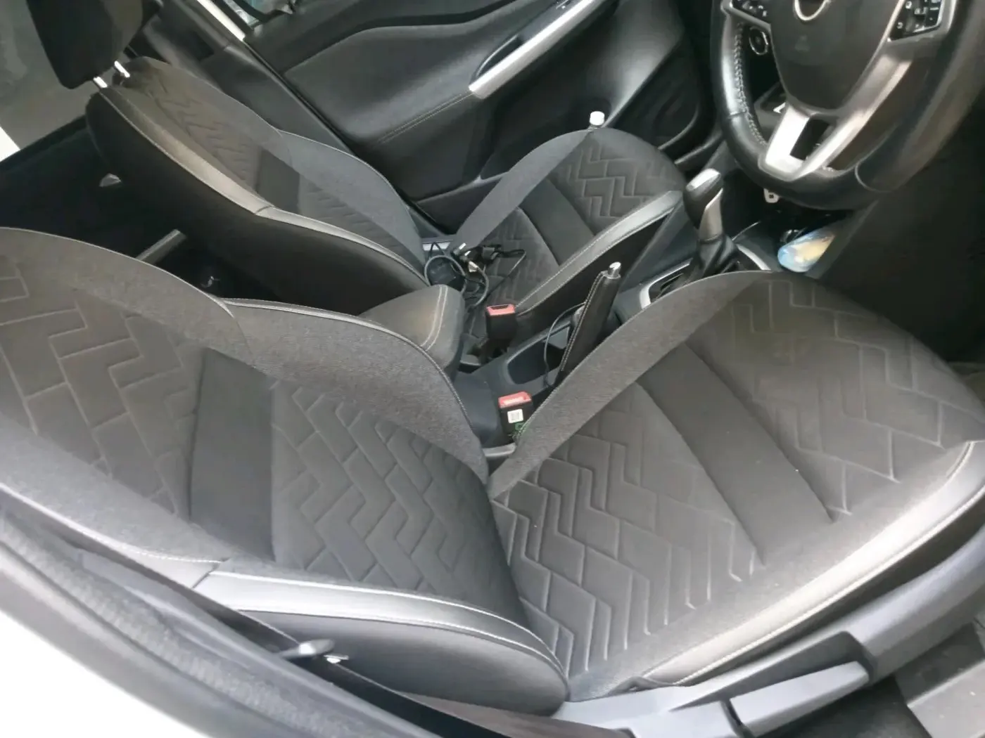 2022 Nissan MAGNITE XV PREMIUM TURBO CVT, Petrol, Automatic, 32,077 km, interior
