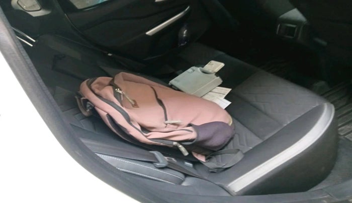 2022 Nissan MAGNITE XV PREMIUM TURBO CVT, Petrol, Automatic, 32,077 km, interior