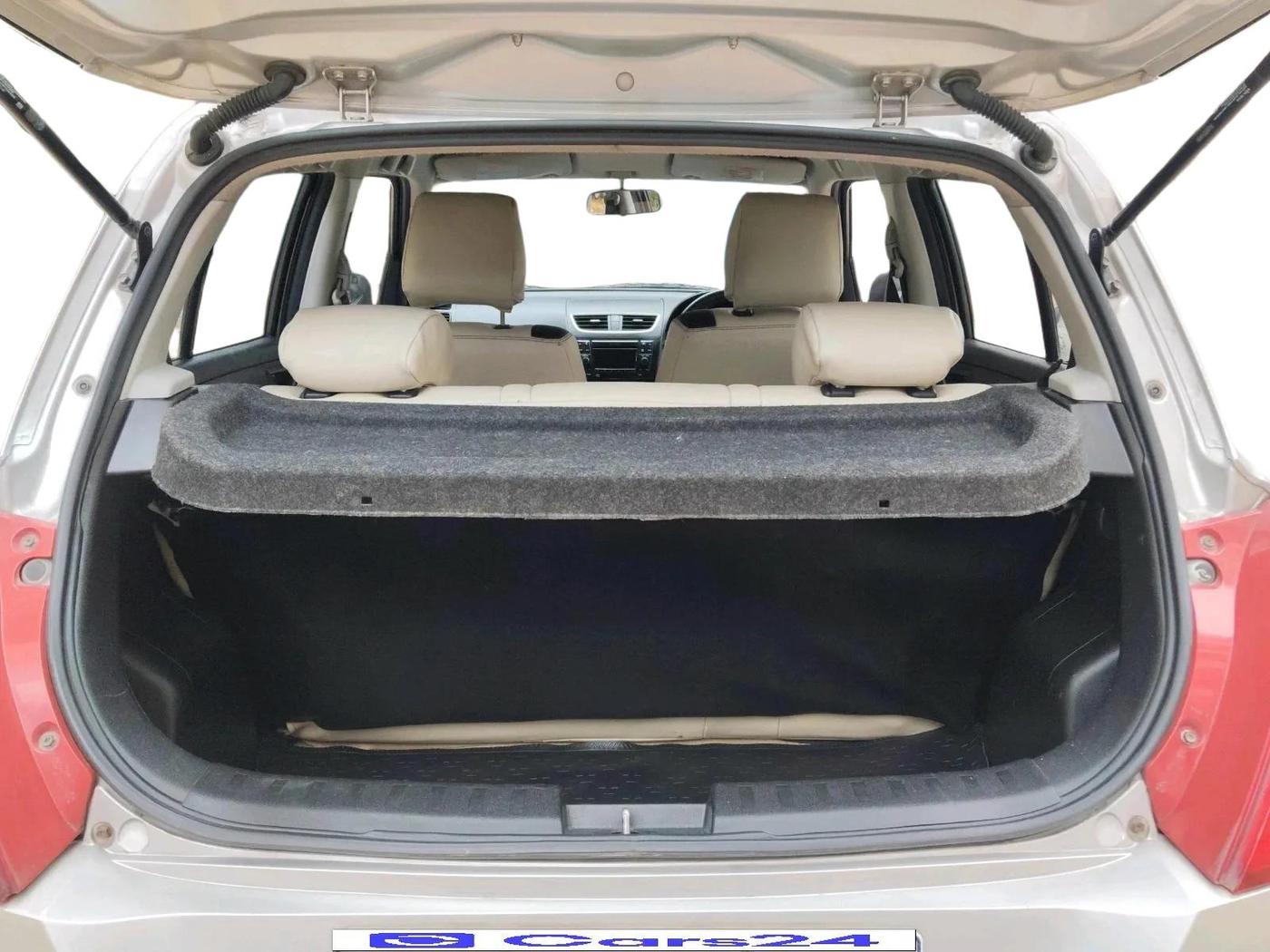 2012 Maruti Swift ZXI, Petrol, Manual, 2,18,553 km, exterior