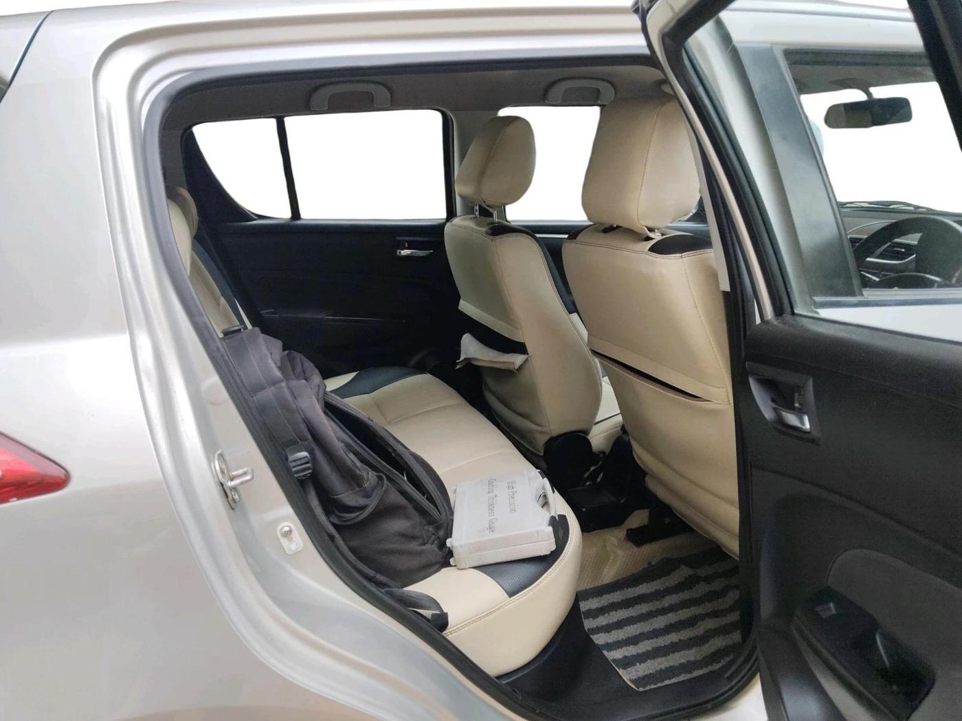 2012 Maruti Swift ZXI, Petrol, Manual, 2,18,553 km, interior
