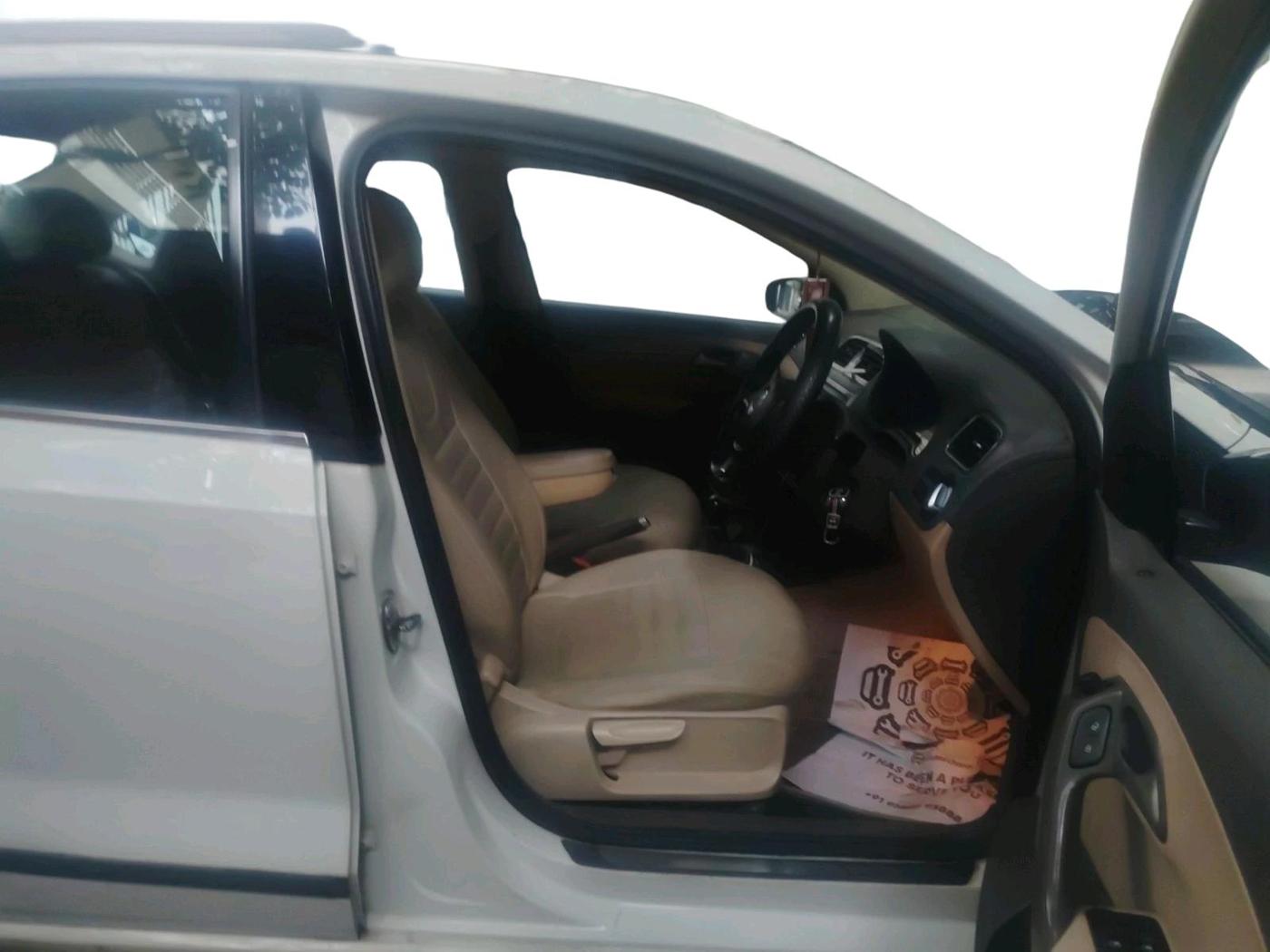 2015 Volkswagen Vento HIGHLINE DIESEL 1.5, Diesel, Manual, 1,06,115 km, interior