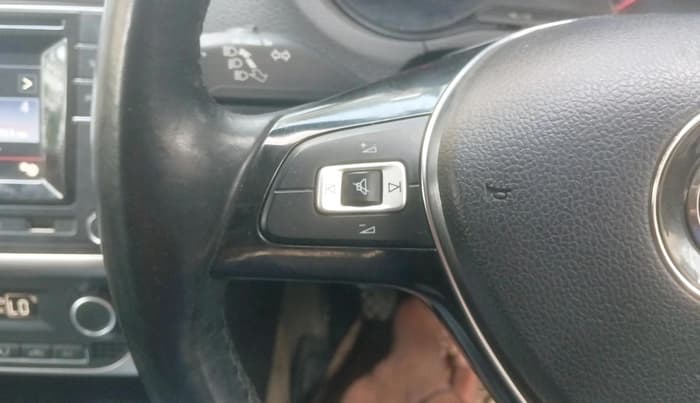 2017 Volkswagen Polo HIGHLINE1.2L, Petrol, Manual, 60,461 km, interior