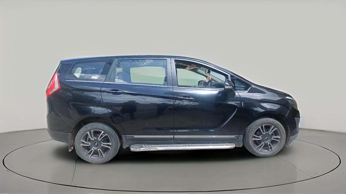 2019 Mahindra MARAZZO M8 8 STR, Diesel, Manual, 29,914 km, exterior