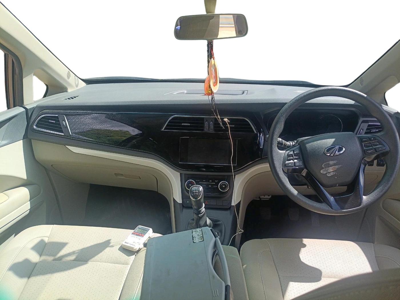 2019 Mahindra MARAZZO M8 8 STR, Diesel, Manual, 29,914 km, interior