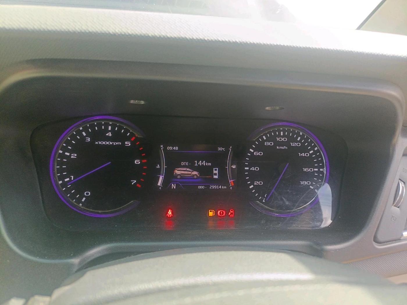 2019 Mahindra MARAZZO M8 8 STR, Diesel, Manual, 29,914 km, interior