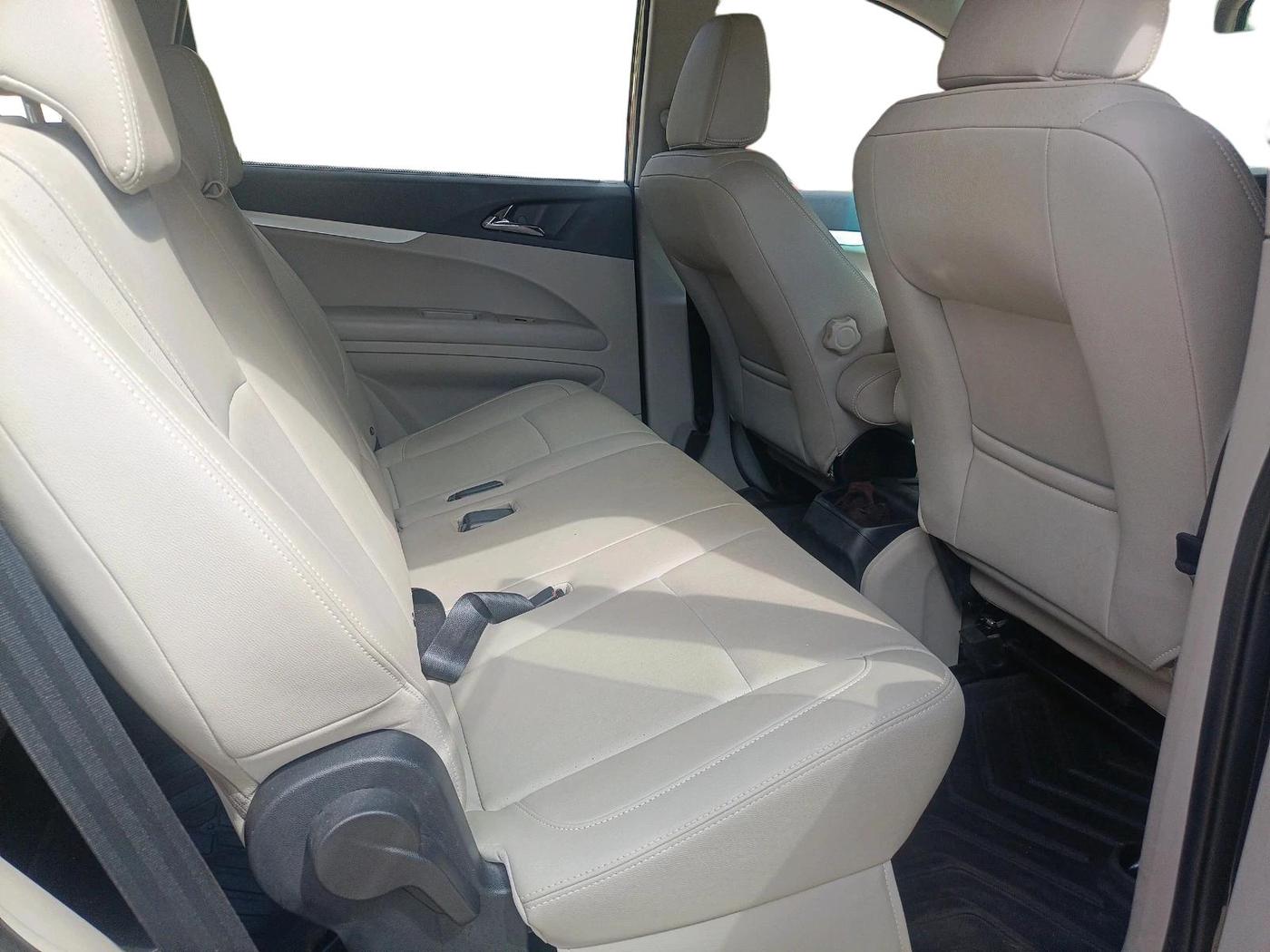 2019 Mahindra MARAZZO M8 8 STR, Diesel, Manual, 29,914 km, interior