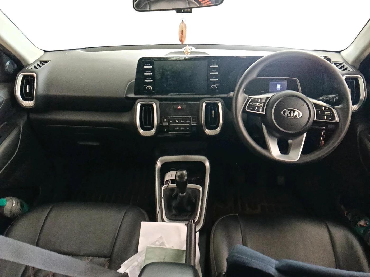 2021 KIA SONET HTK PLUS 1.5, Diesel, Manual, 1,56,783 km, interior