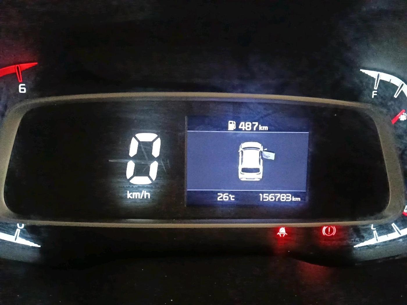 2021 KIA SONET HTK PLUS 1.5, Diesel, Manual, 1,56,783 km, interior