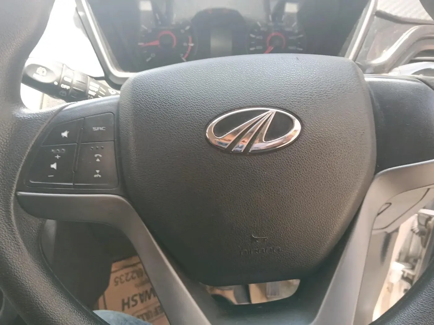 2018 Mahindra KUV 100 NXT K8 P 6 STR, Petrol, Manual, 31,309 km, interior