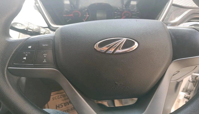 2018 Mahindra KUV 100 NXT K8 P 6 STR, Petrol, Manual, 31,309 km, interior