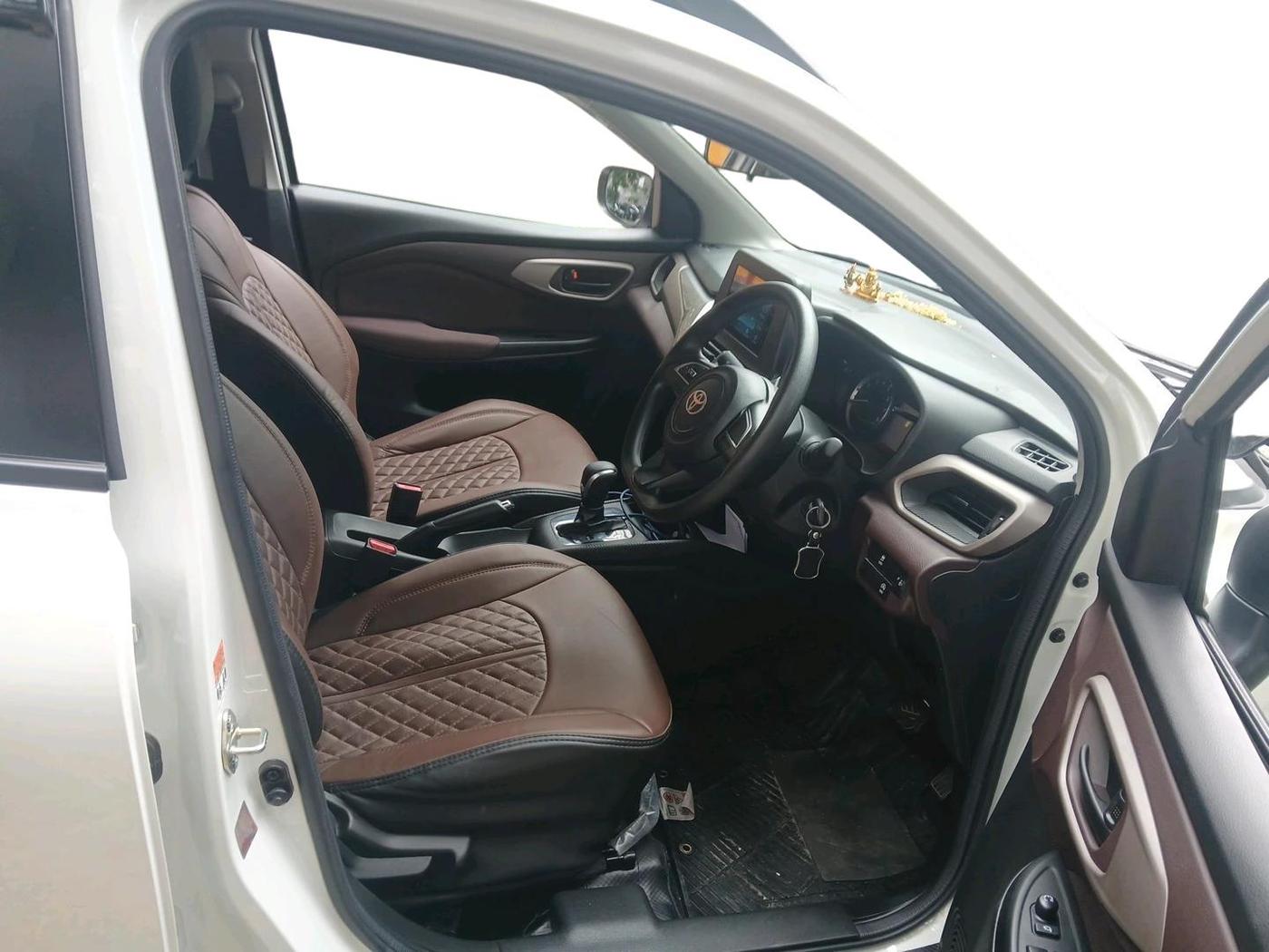 2025 Toyota Urban Cruiser Taisor S Plus 1.2 Petrol AMT, Petrol, Automatic, 4,318 km, interior