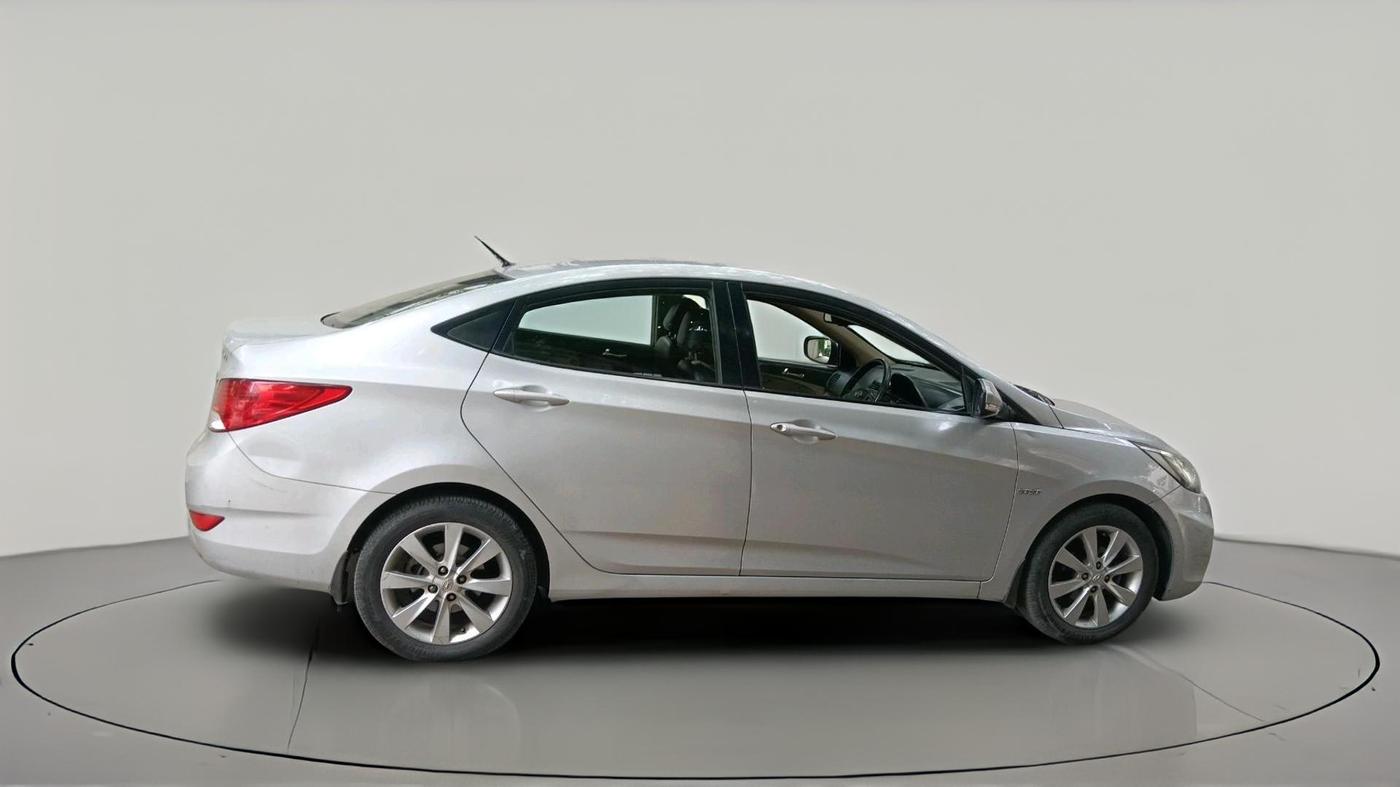 2013 Hyundai Verna FLUIDIC 1.6 VTVT SX, Petrol, Manual, 1,00,299 km, exterior