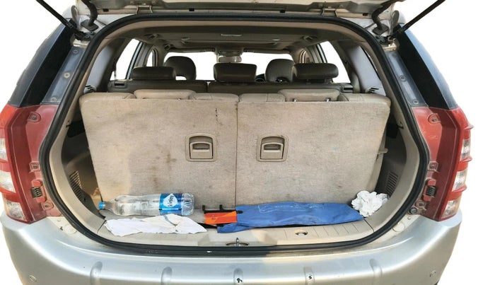 2016 Mahindra XUV500 W10, Diesel, Manual, 1,32,102 km, exterior