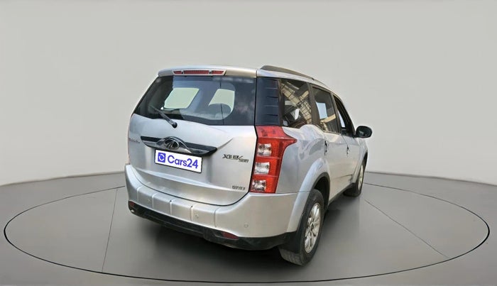 2016 Mahindra XUV500 W10, Diesel, Manual, 1,32,102 km, exterior