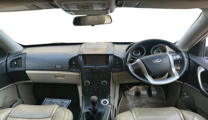 2016 Mahindra XUV500 W10, Diesel, Manual, 1,32,102 km, interior
