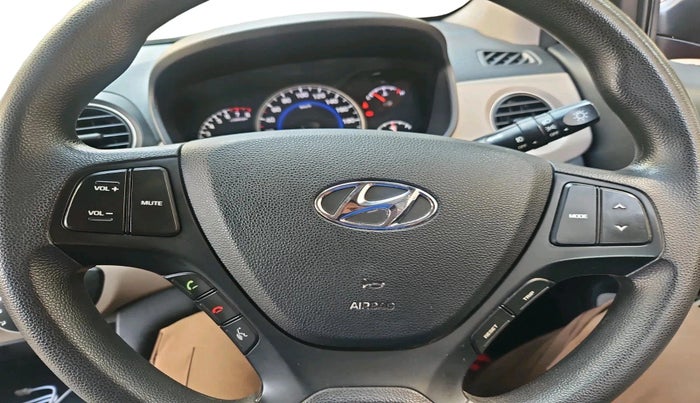 2018 Hyundai Grand i10 SPORTZ 1.2 KAPPA VTVT, Petrol, Manual, 83,736 km, interior