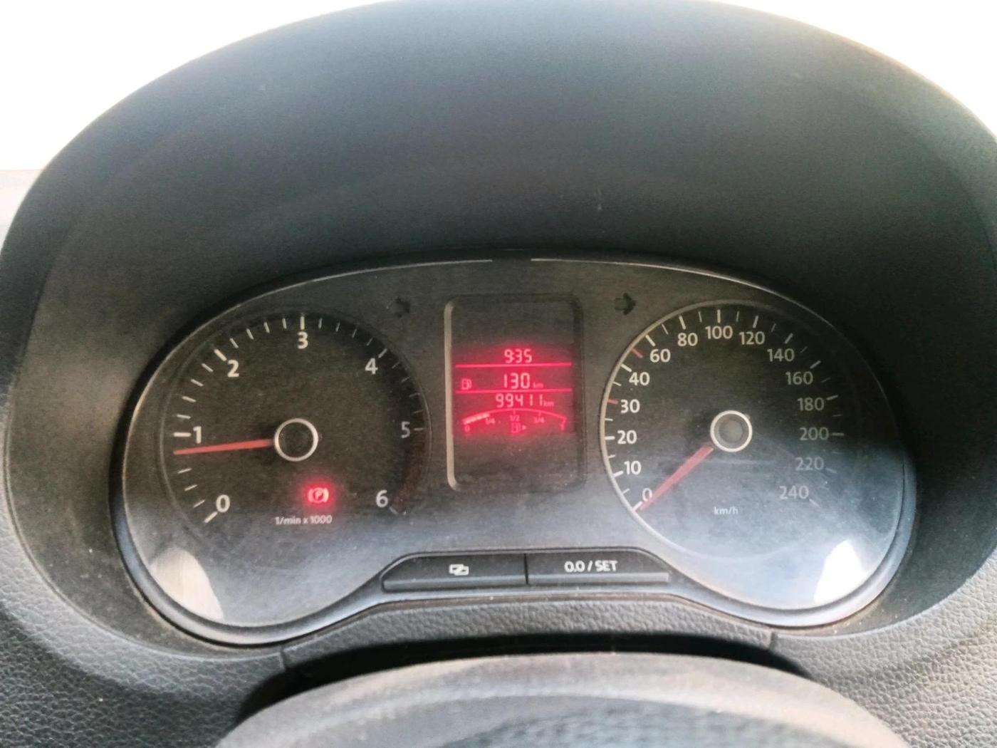 2014 Volkswagen Polo COMFORTLINE 1.2L, Diesel, Manual, 99,411 km, interior