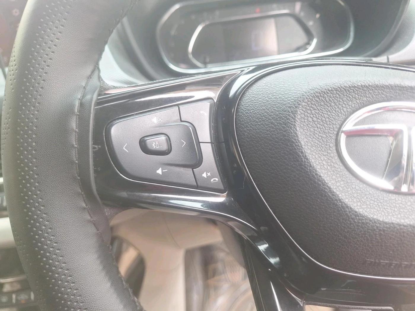 2020 Tata NEXON XZ PLUS PETROL, Petrol, Manual, 71,675 km, interior