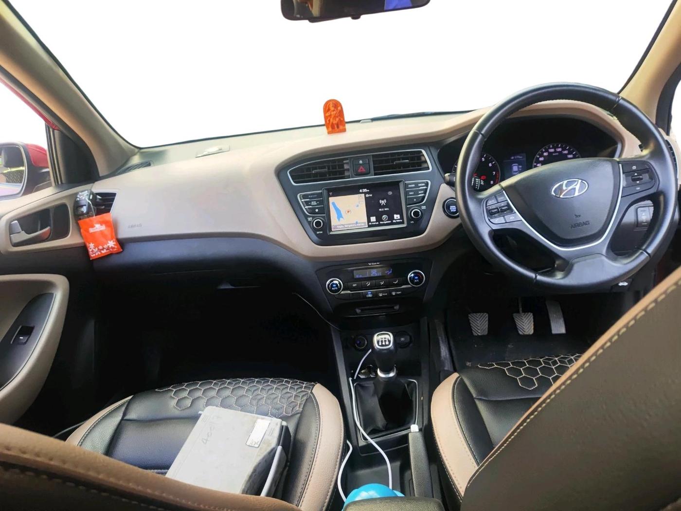 2018 Hyundai Elite i20 ASTA 1.2 (O), Petrol, Manual, 29,684 km, interior