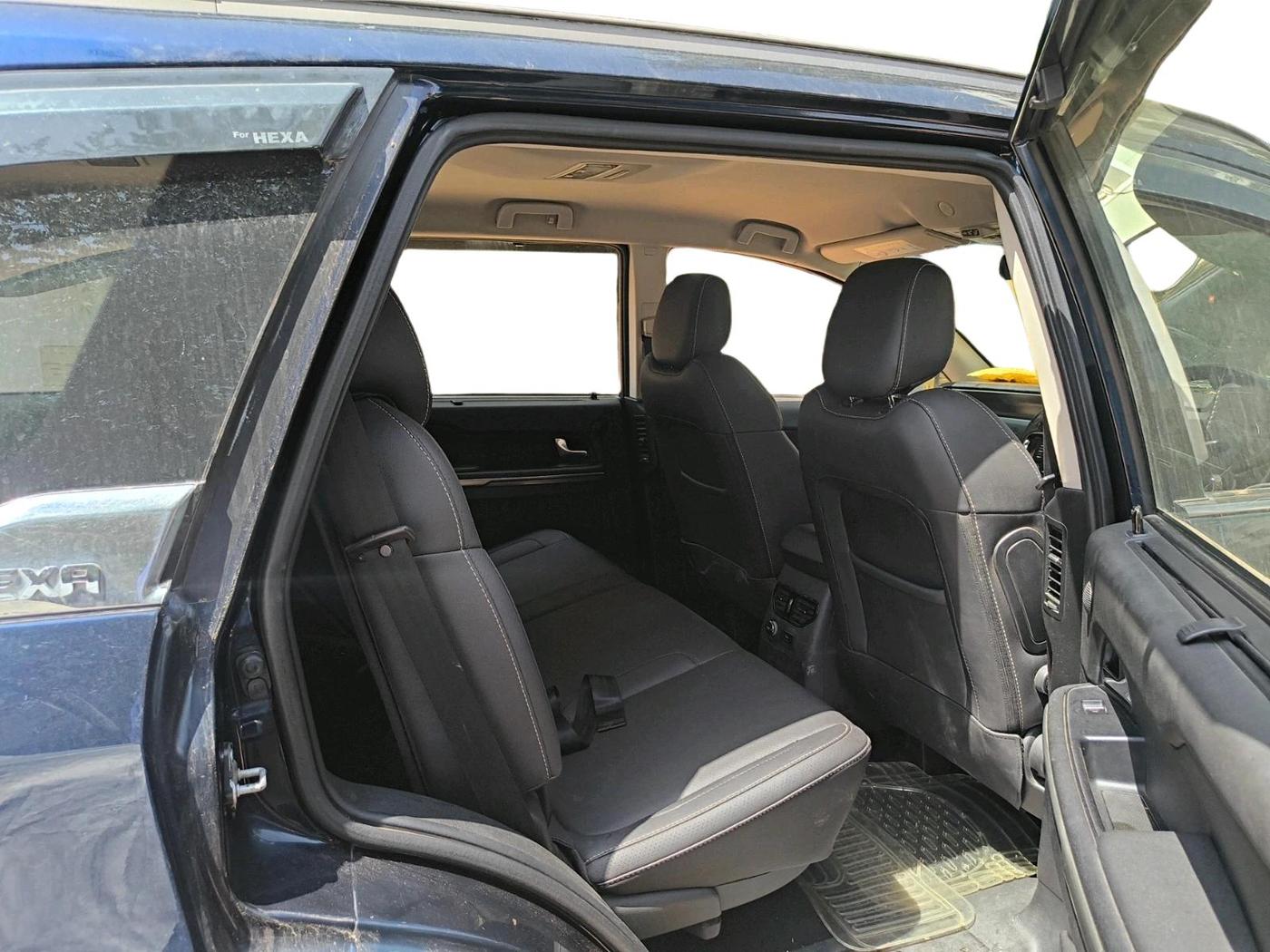 2017 Tata Hexa XTA 4X2 7 STR, Diesel, Automatic, 82,544 km, interior