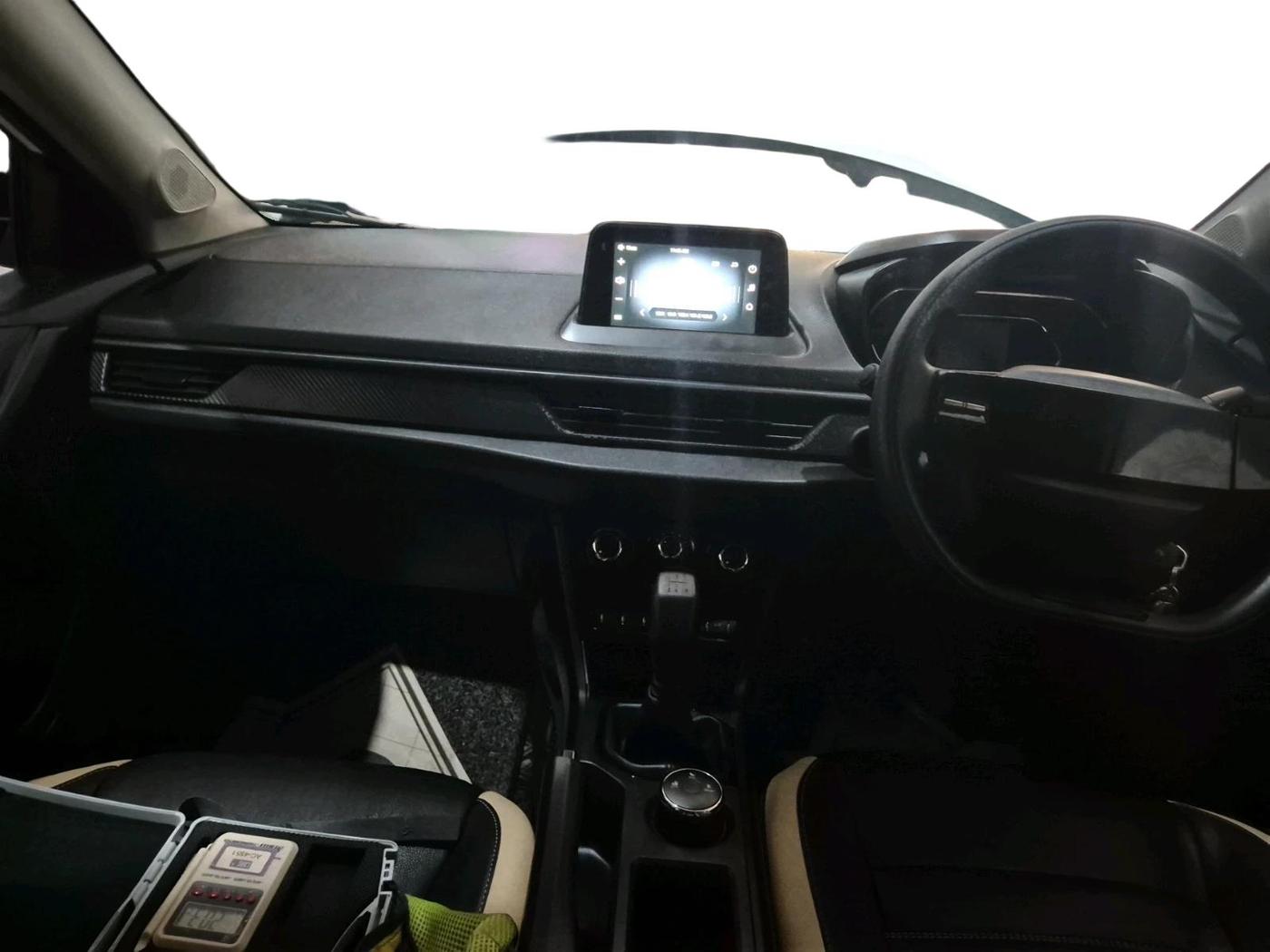 2024 Tata NEXON SMART PLUS S 1.2 REVOTRON, Petrol, Manual, 20,094 km, interior