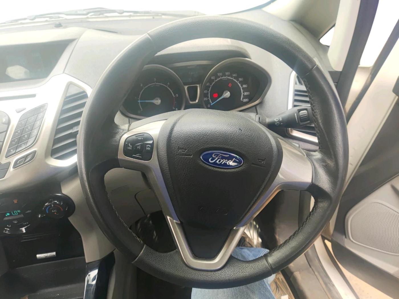 2015 Ford Ecosport TITANIUM 1.5L DIESEL, Diesel, Manual, 63,701 km, interior