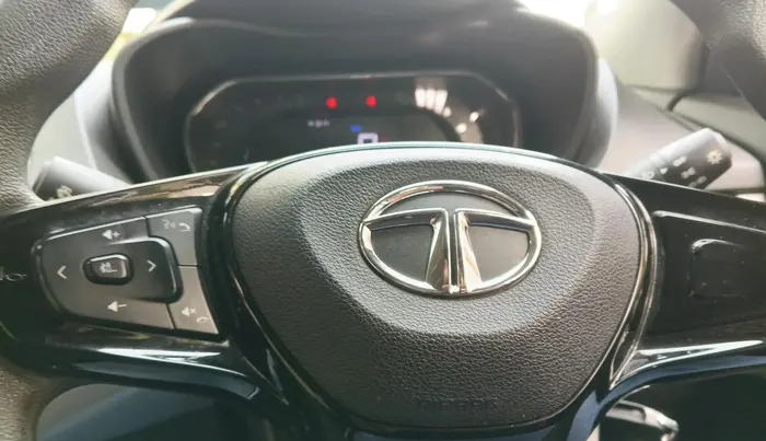2022 Tata NEXON XM SUNROOF PETROL, Petrol, Manual, 53,068 km, interior