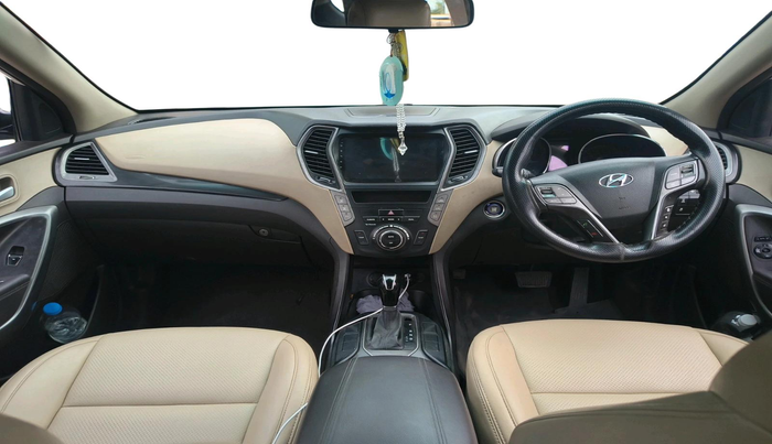 2015 Hyundai Santa Fe 4 WD AT, Diesel, Automatic, 93,857 km, interior