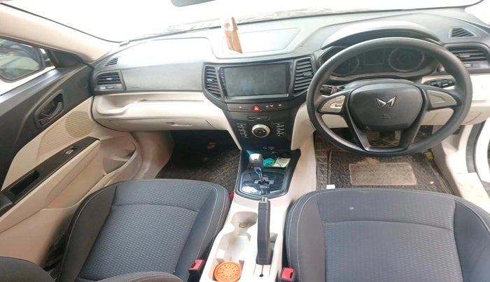 2022 Mahindra XUV300 W6 1.2 PETROL AMT, Petrol, Automatic, 27,241 km, interior