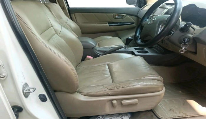 2012 Toyota Fortuner 3.0 SPORTIVO 4X2 AT, Diesel, Automatic, 2,03,636 km, interior