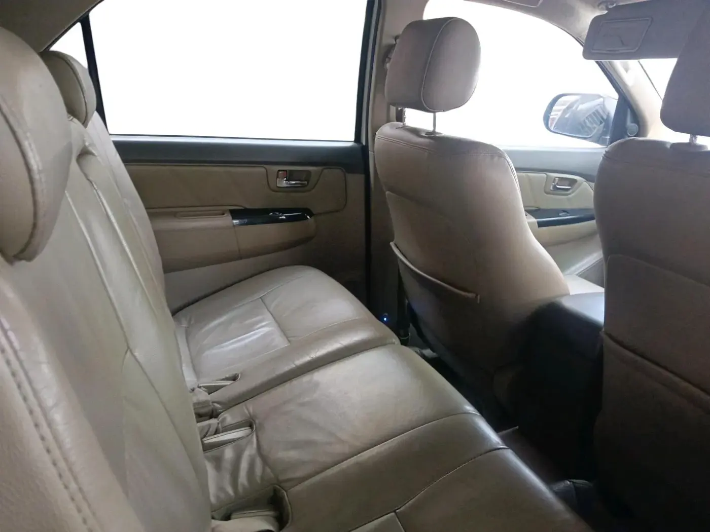 2012 Toyota Fortuner 3.0 SPORTIVO 4X2 AT, Diesel, Automatic, 2,03,636 km, interior