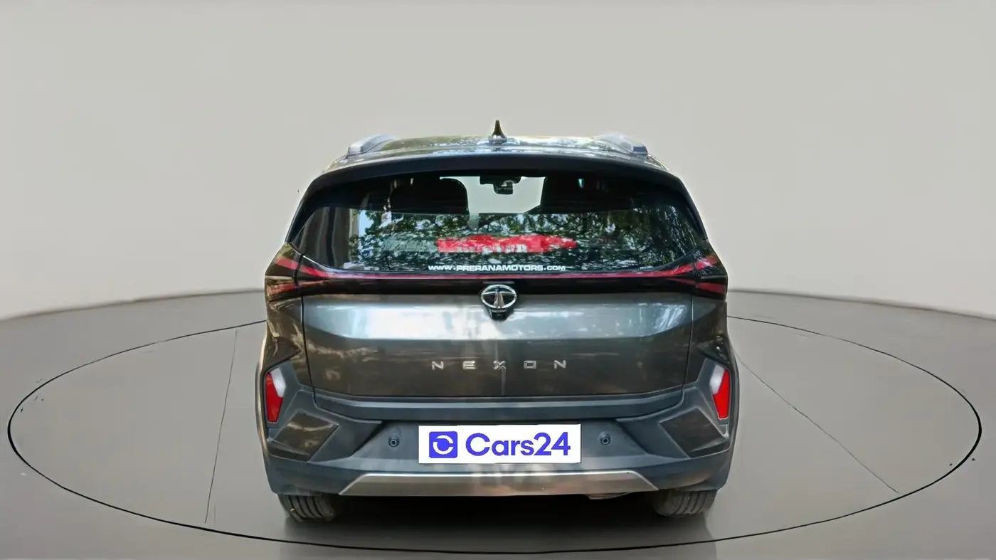 2023 Tata NEXON FEARLESS + SUNROOF DCA DUAL TONE 1.2 PETROL, Petrol, Automatic, 17,493 km, exterior