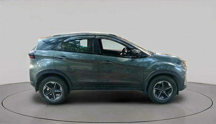 2023 Tata NEXON FEARLESS + SUNROOF DCA DUAL TONE 1.2 PETROL, Petrol, Automatic, 17,493 km, exterior