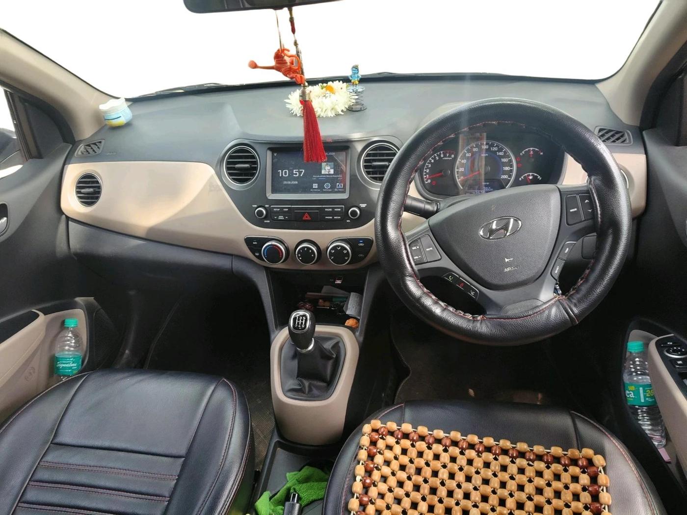 2020 Hyundai Grand i10 SPORTZ 1.2 KAPPA VTVT, Petrol, Manual, 43,576 km, interior